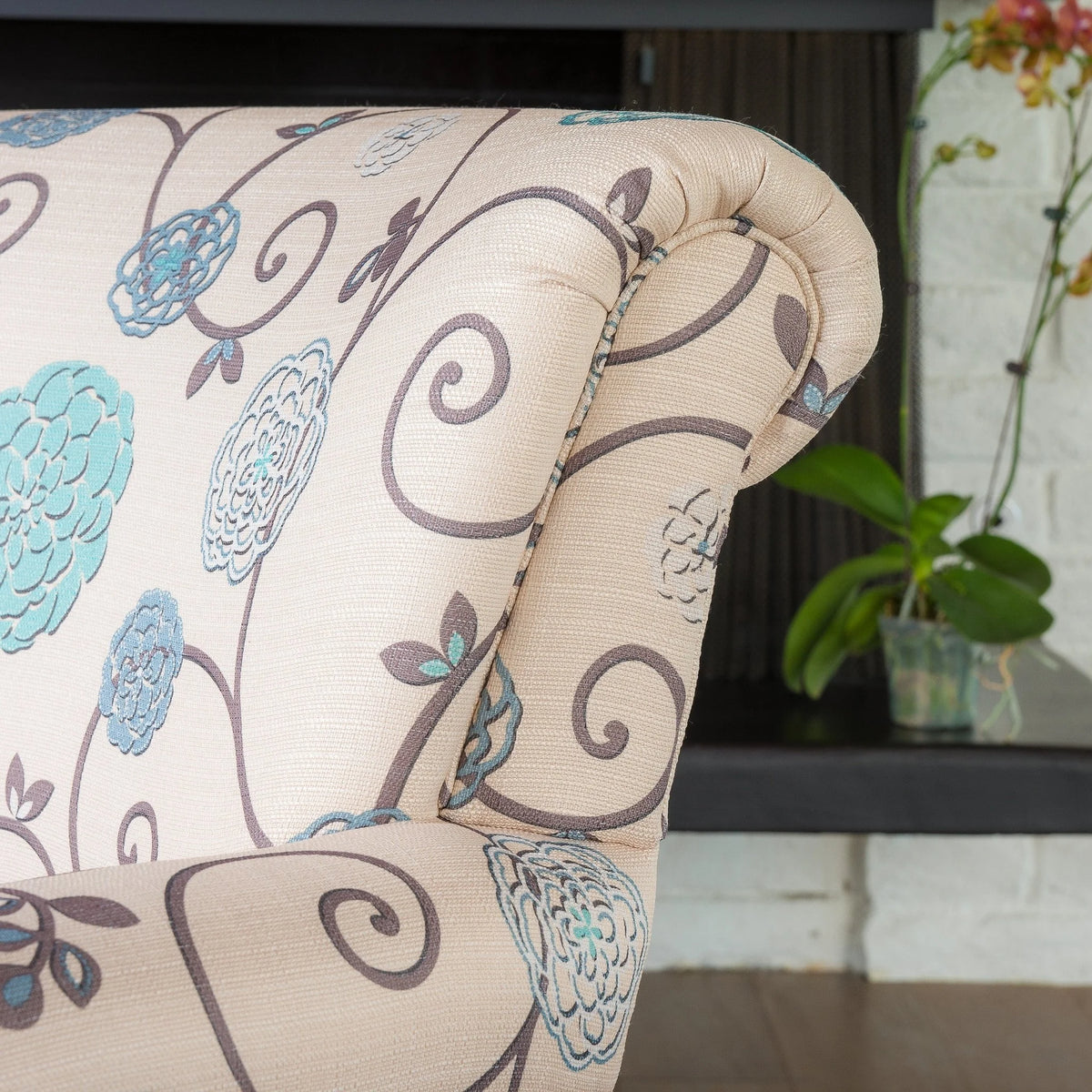 Blue Floral Club Chair F953