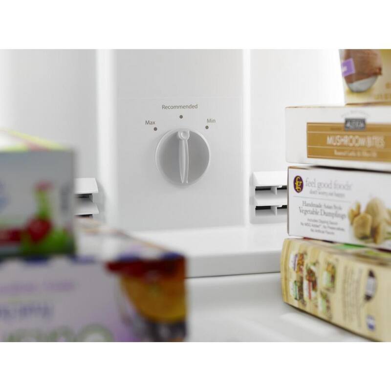 Black Top Freezer Refrigerator I3773
