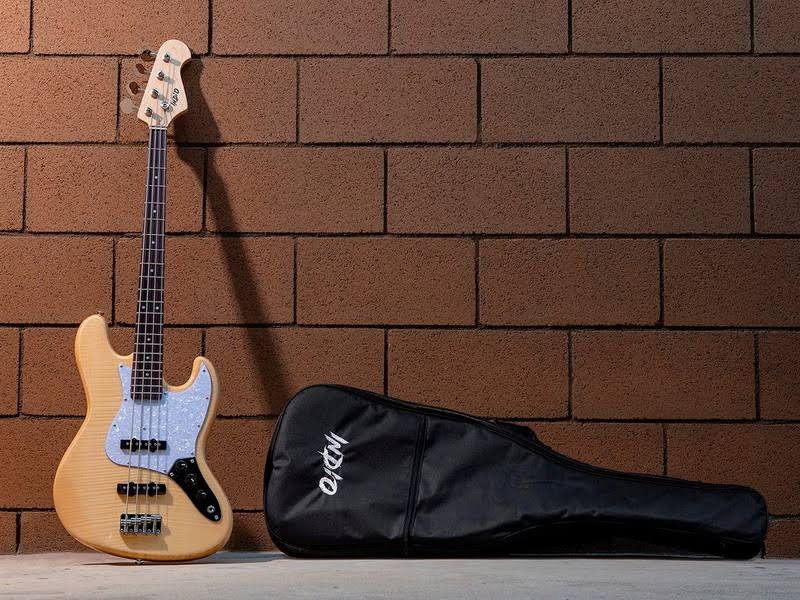 Natural Flamed Maple Electric Bass with Gig Bag I381956