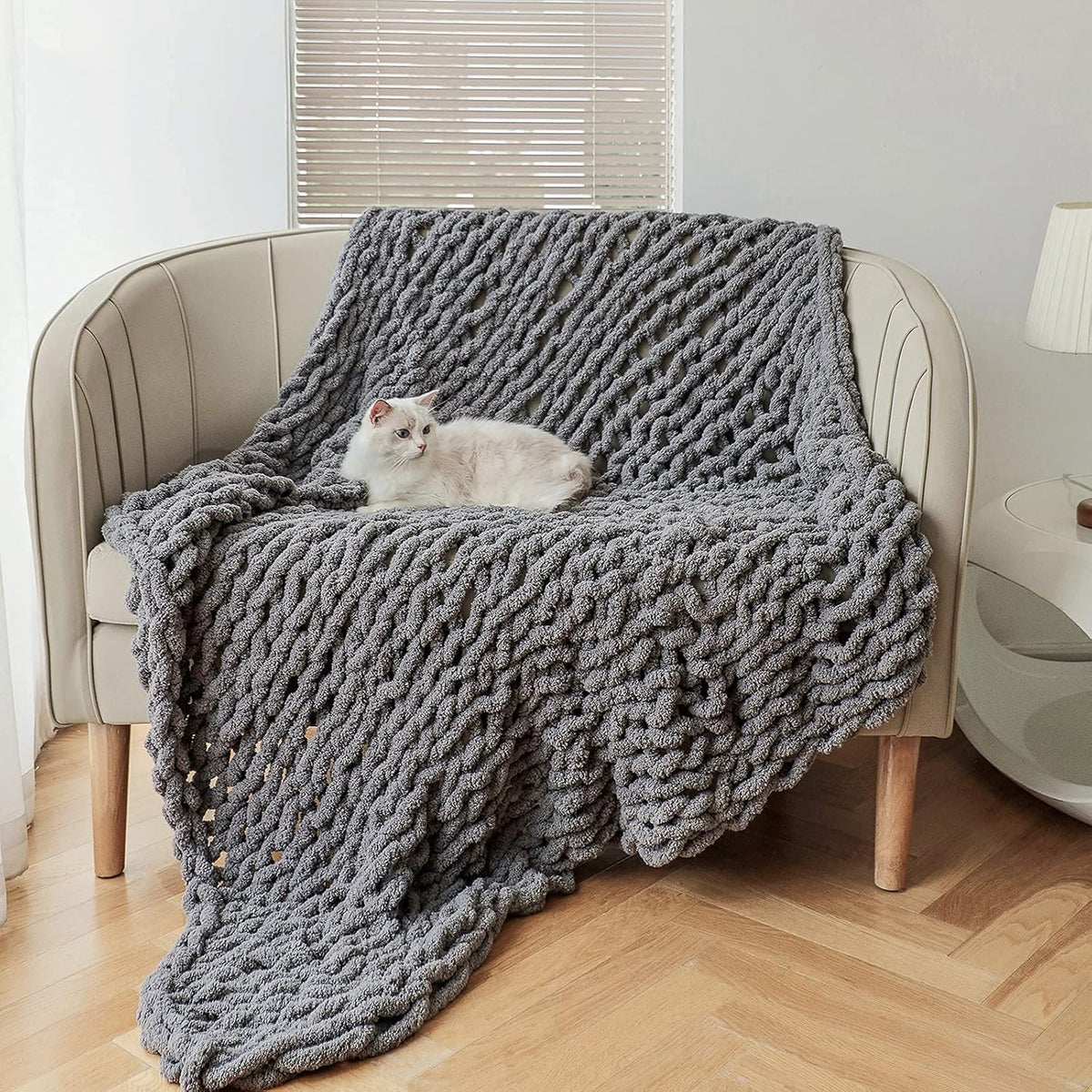 Chunky Knit Chenille Throw Blanket 50 x 60 Q87677