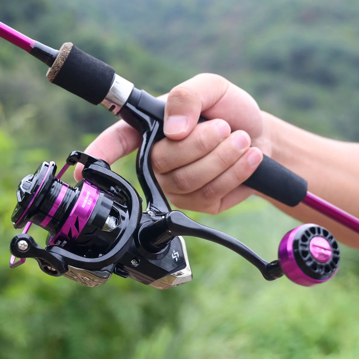 5.2:1 Gear Ratio Spinning Reel with Aluminum Spool O695