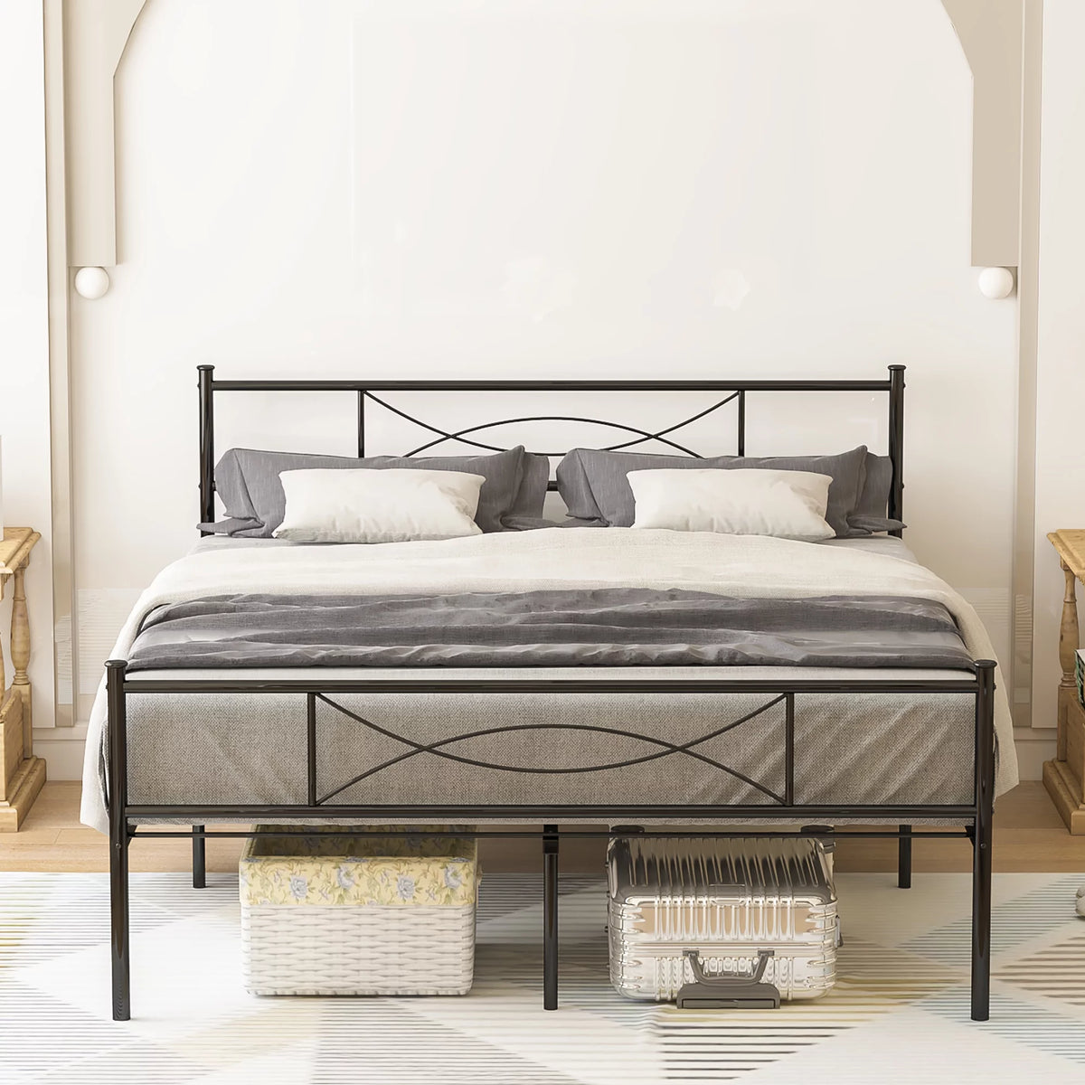 Full Size Metal Bed with Headboard Q423