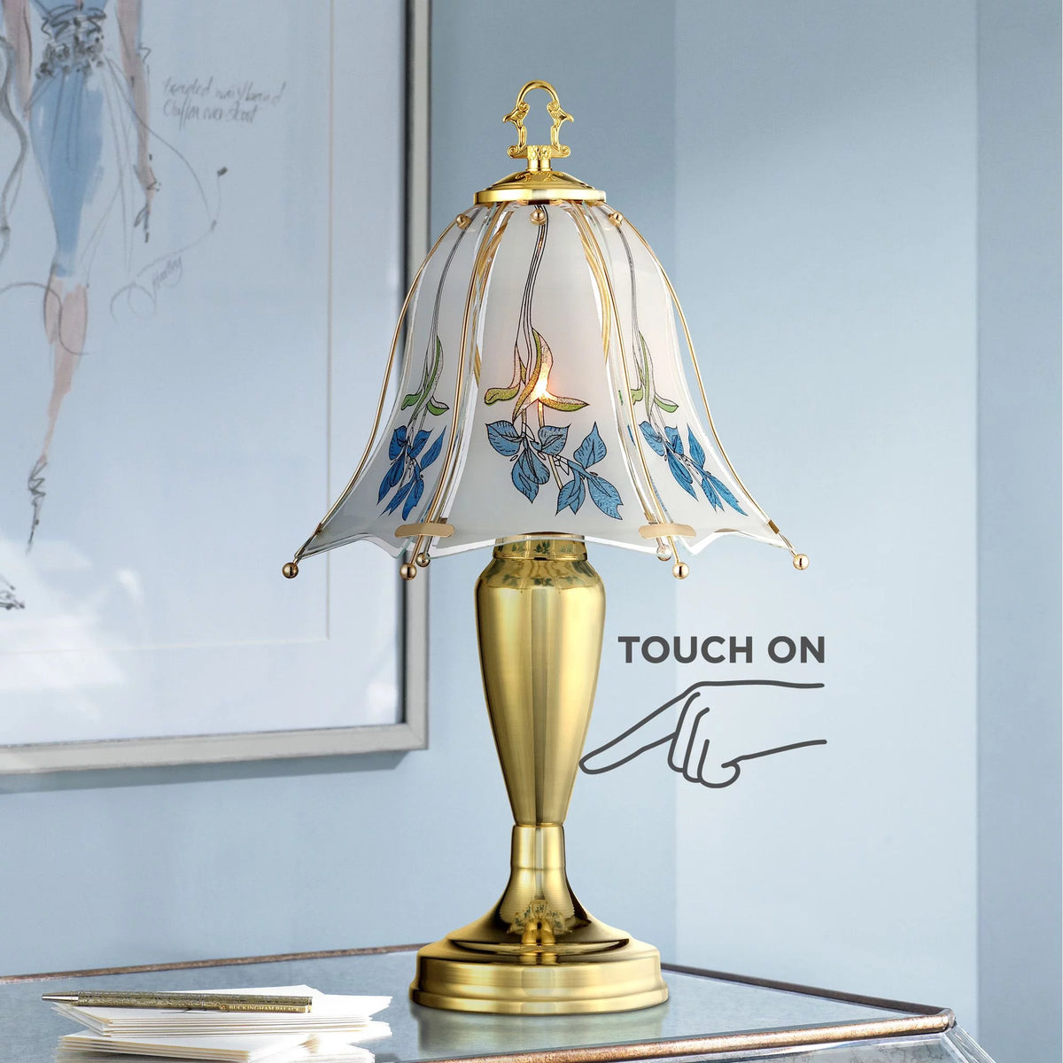 18" High Brass Accent Table Lamp Blue Floral Glass Shade V195