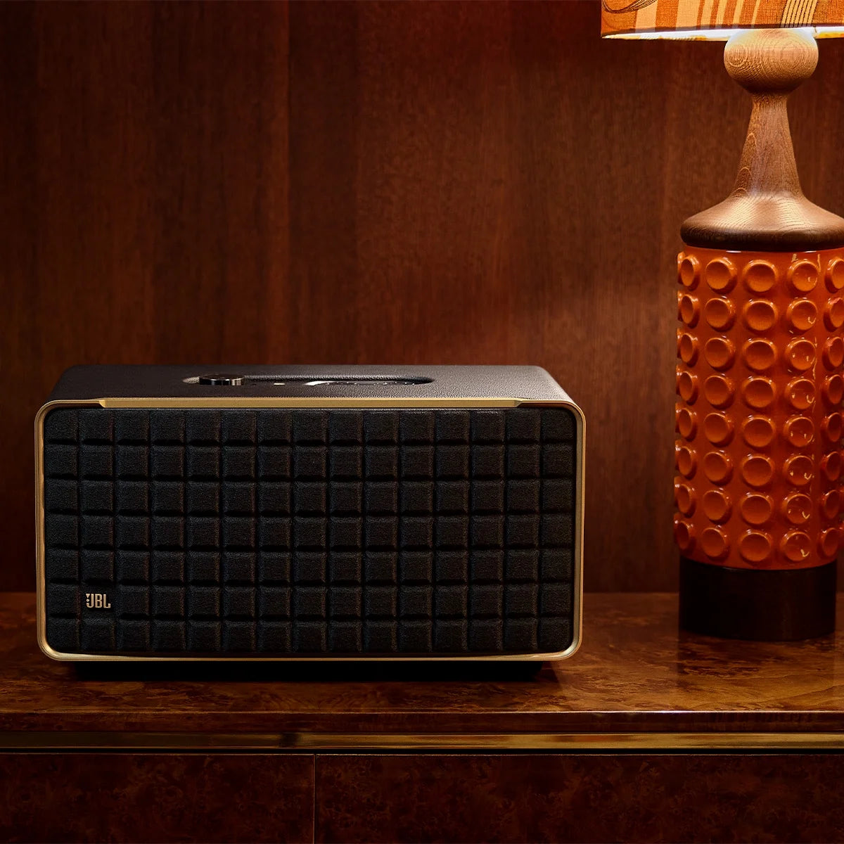 Black/Gold Wireless Bluetooth Speaker P285305