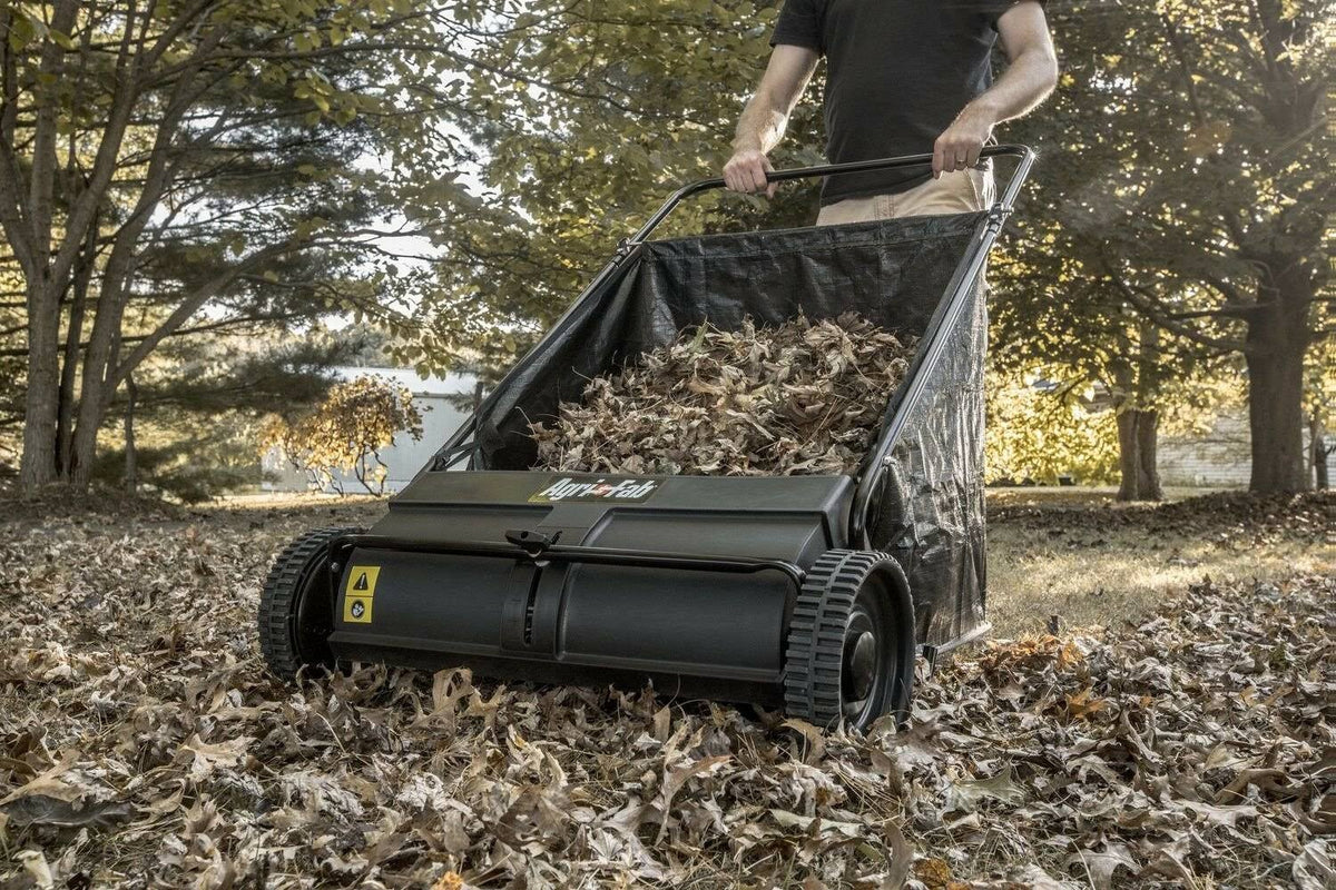 26 in. Push Lawn Sweeper T922