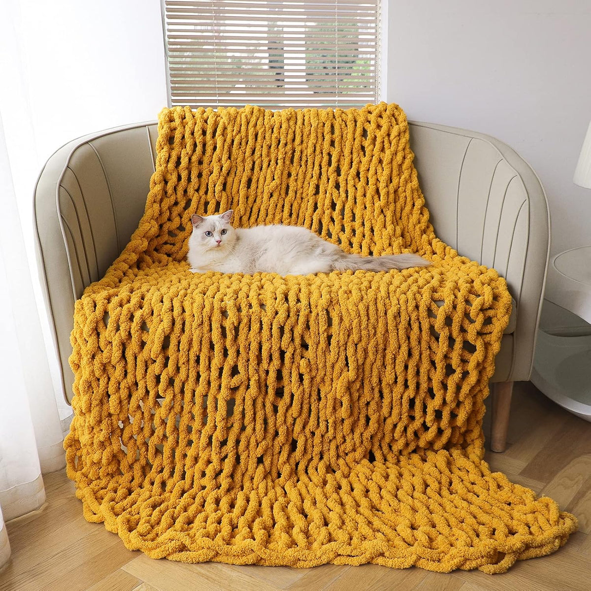 Chunky Knit Chenille Throw Blanket 50 x 60 Q87677