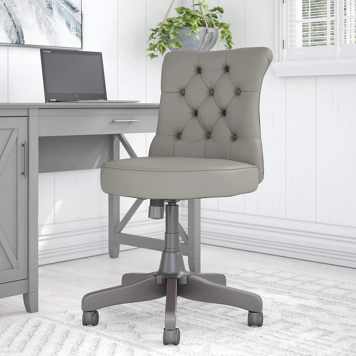 Light Gray Leather Office Chair P38516