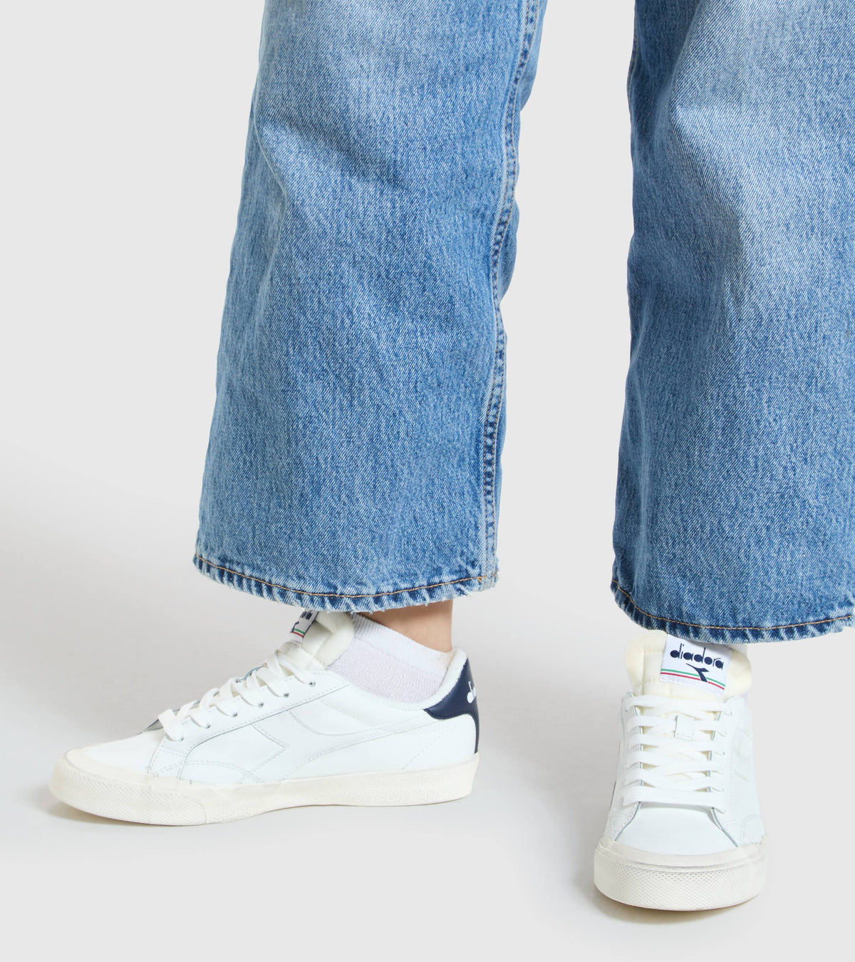 Dirty White Leather Shoes B91943