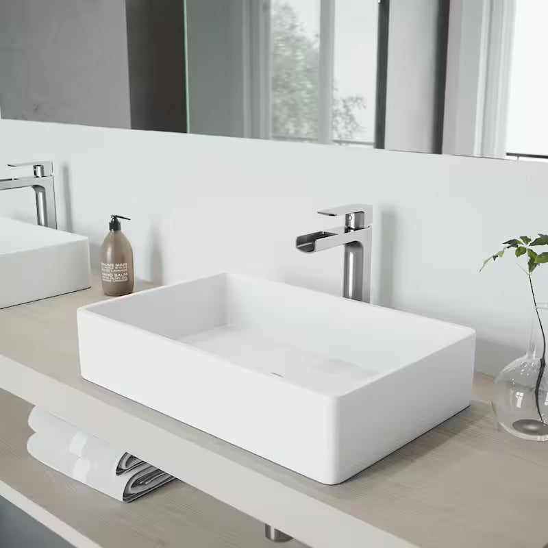 Single Handle Brushed Nickel Bathroom Faucet O184363